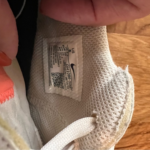 Nike Air Max - Size 8 - Picture 4 of 5